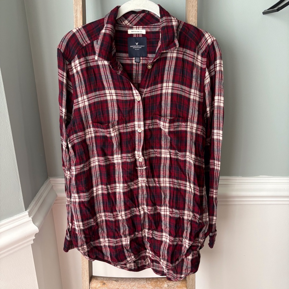 American Eagle Red Plaid 1/2 Button Up Boyfriend Fit Shirt Size Medium - 1738